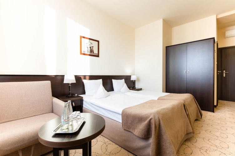 Hotel ,,Kudowa **** Manufaktura Relaksu” w Kudowie-Zdroju