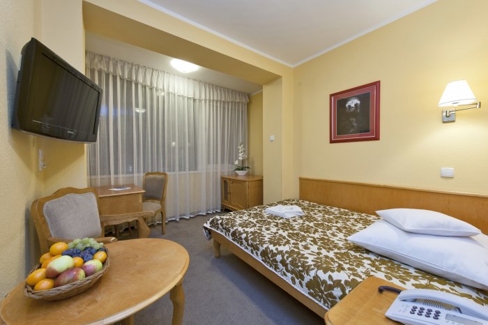 Klinika Uzdrowiskowa „Pod Tężniami" im. Jana Pawła II w Ciechocinku