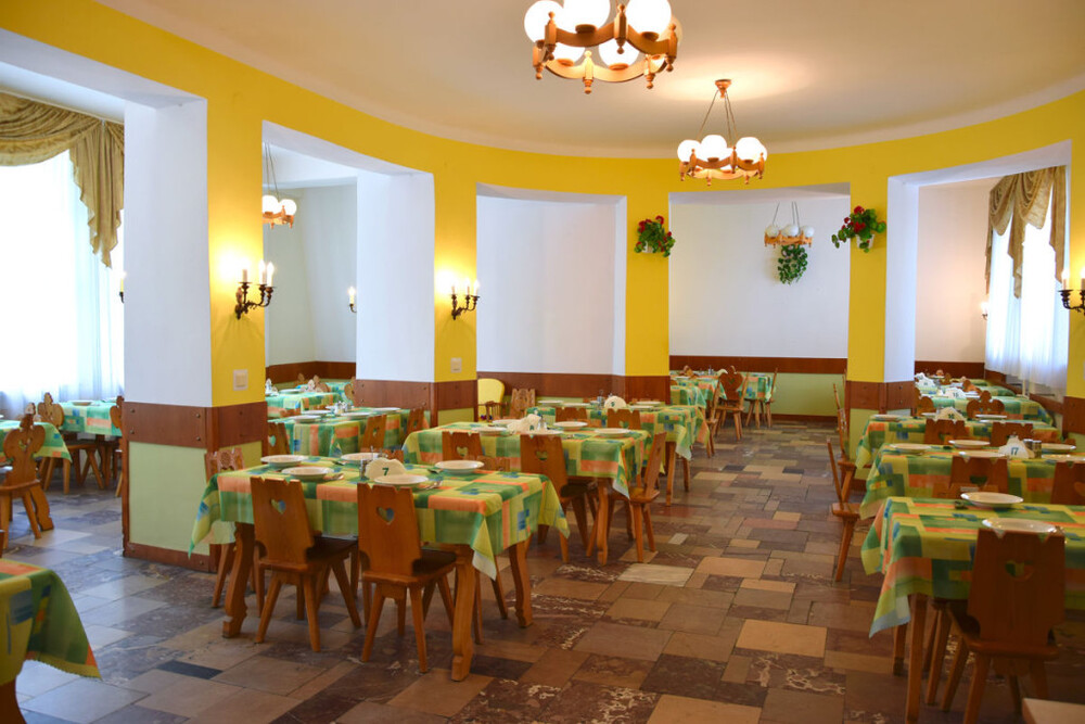 Sanatorium Uzdrowiskowe Watra w Krynicy-Zdroju