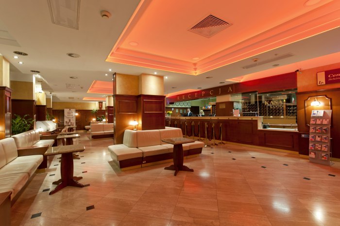 Klinika Uzdrowiskowa „Pod Tężniami" im. Jana Pawła II w Ciechocinku