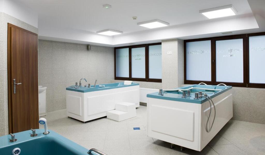 Ośrodek Wypoczynkowo-Sanatoryjny „Trojan" w Lądku-Zdroju