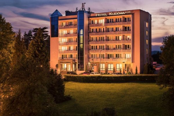 Hotel ,,Kudowa **** Manufaktura Relaksu" w Kudowie-Zdroju