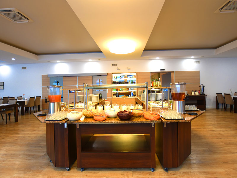 Ośrodek Sanatoryjno-Wczasowy ,,Phoenix" w Kołobrzegu