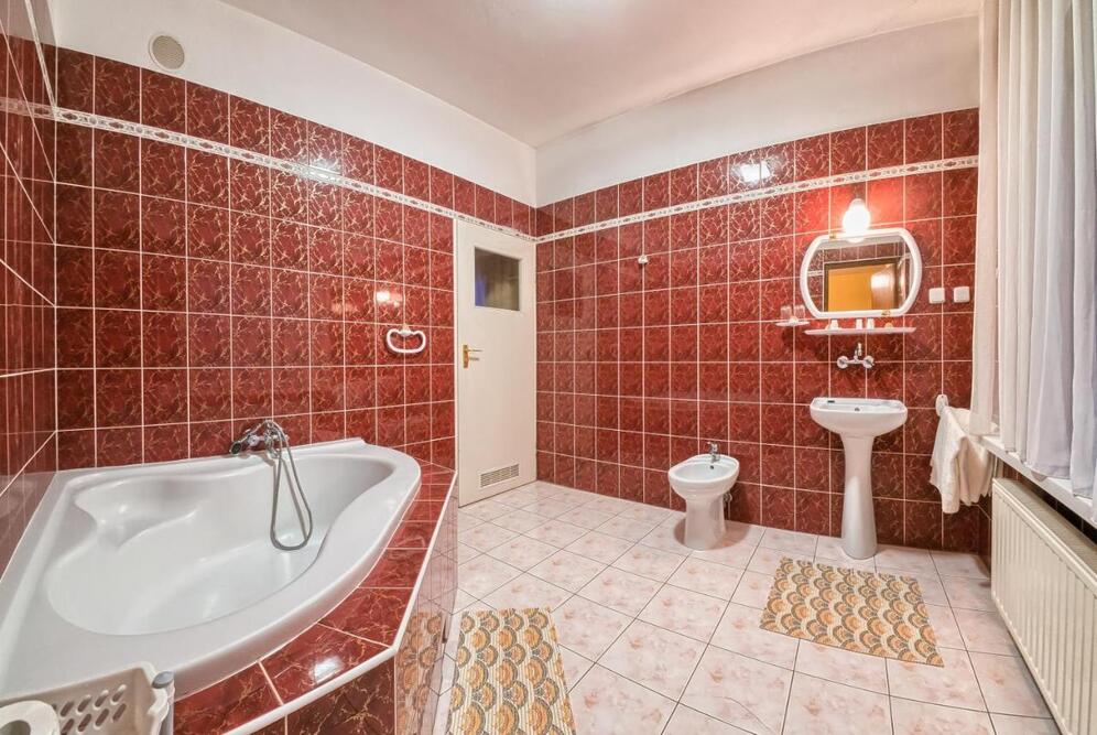 Nowy Dom Zdrojowy w Krynicy-Zdroju (Uzdrowisko Krynica-Żegiestów)