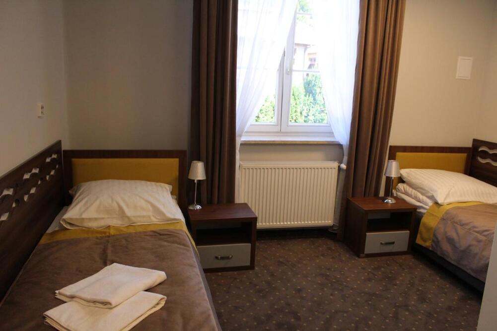 Nowe Łazienki Mineralne — Szpital Uzdrowiskowy w Krynicy-Zdroju