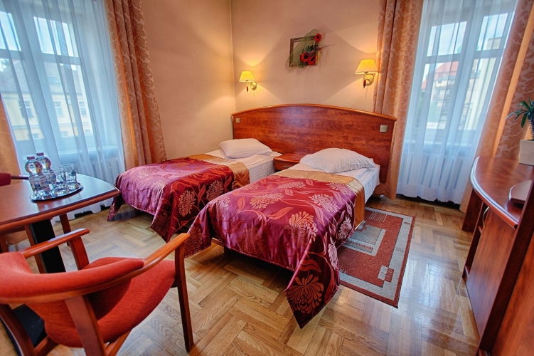 Hotel Kuracyjny „Caspar ***” w Cieplicach Śląskich-Zdroju