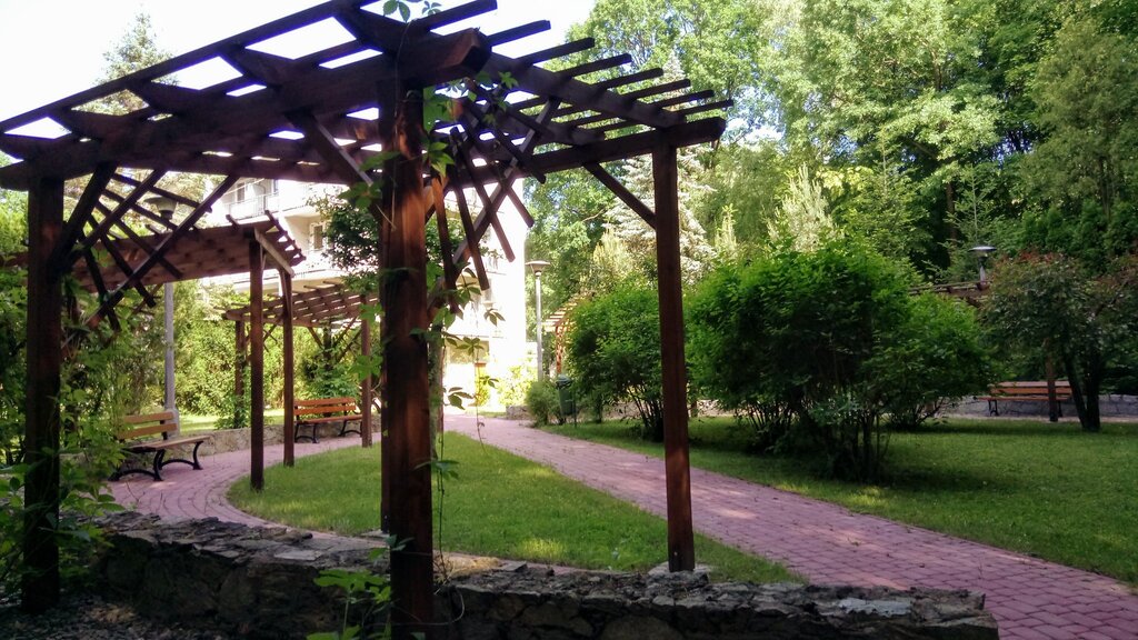 Sanatorium Uzdrowiskowe Ciche Wąwozy w Nałęczowie