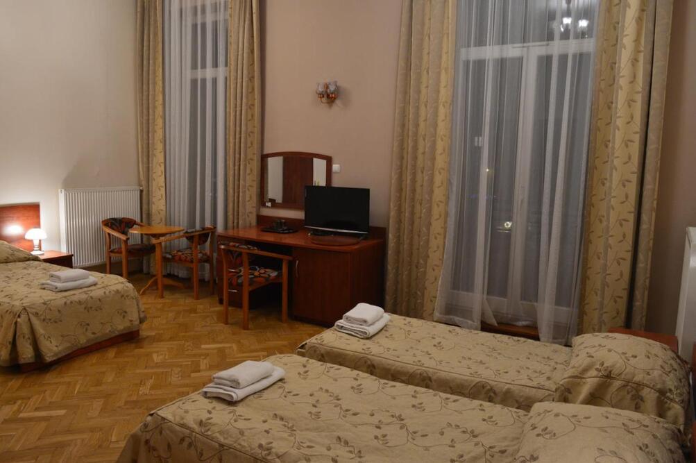 Nowy Dom Zdrojowy w Krynicy-Zdroju (Uzdrowisko Krynica-Żegiestów)