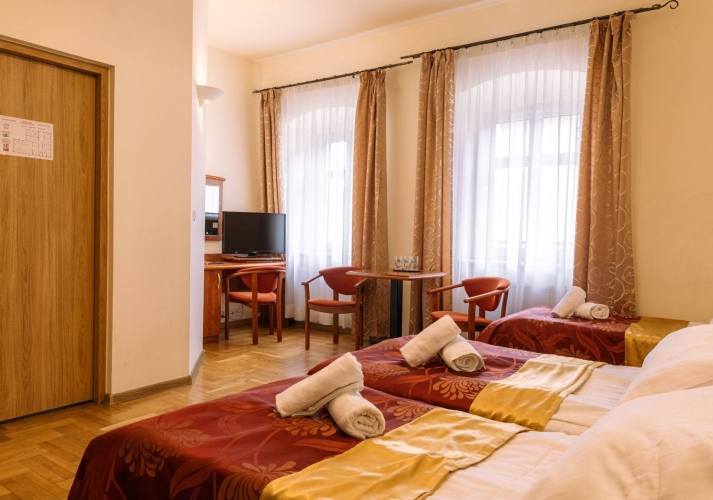 Hotel Kuracyjny „Caspar ***” w Cieplicach Śląskich-Zdroju