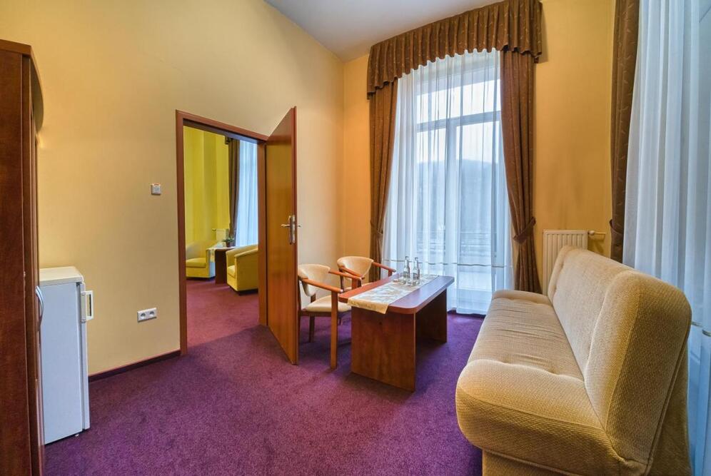 Nowy Dom Zdrojowy w Krynicy-Zdroju (Uzdrowisko Krynica-Żegiestów)