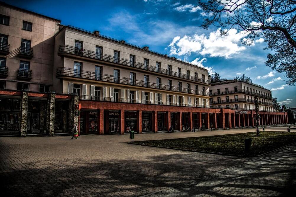 Nowy Dom Zdrojowy w Krynicy-Zdroju (Uzdrowisko Krynica-Żegiestów)