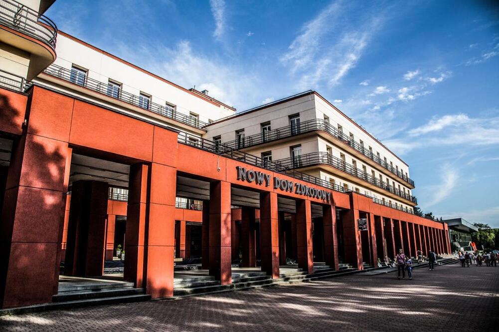 Nowy Dom Zdrojowy w Krynicy-Zdroju (Uzdrowisko Krynica-Żegiestów)