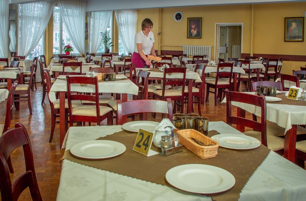 Sanatorium Uzdrowiskowe Azalia w Szczawnie-Zdroju