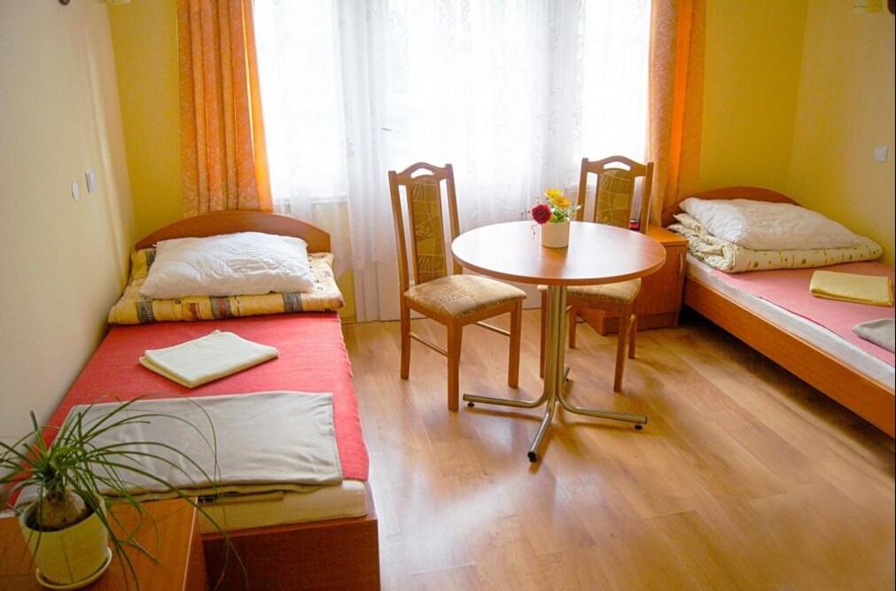 Sanatorium Uzdrowiskowe Azalia w Szczawnie-Zdroju