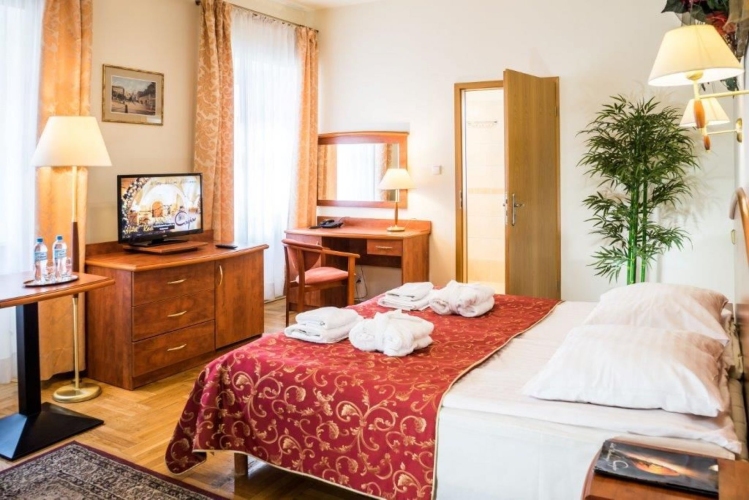 Hotel Kuracyjny „Caspar ***” w Cieplicach Śląskich-Zdroju