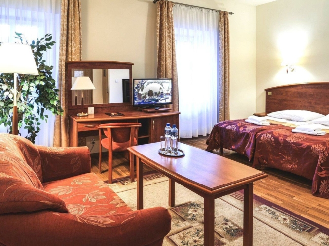 Hotel Kuracyjny „Caspar ***” w Cieplicach Śląskich-Zdroju