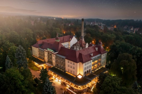 Sanatorium Uzdrowiskowe Wielka Pieniawa w Polanicy-Zdroju