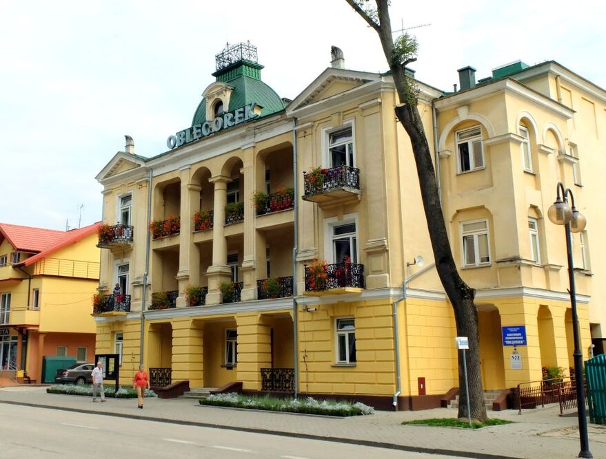 Sanatorium Uzdrowiskowe „Oblęgorek" w Busku-Zdroju