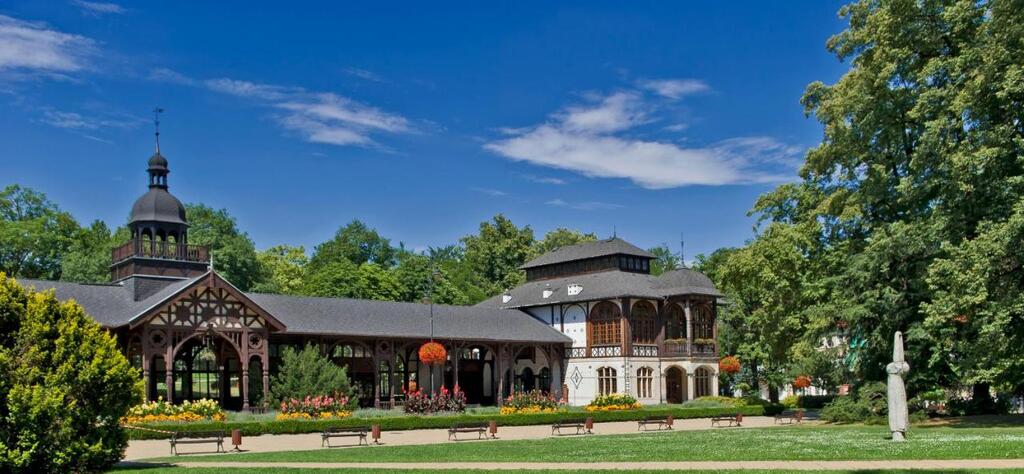 Sanatorium Uzdrowiskowe „Dąbrówka" w Szczawnie-Zdroju