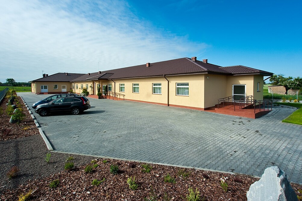 Dom Opieki dla Osób Starszych „Dęby" w Dobrych