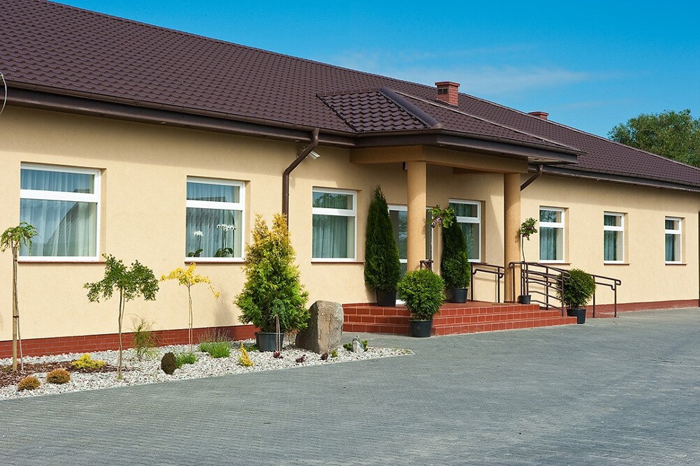 Dom Opieki dla Osób Starszych „Dęby" w Dobrych