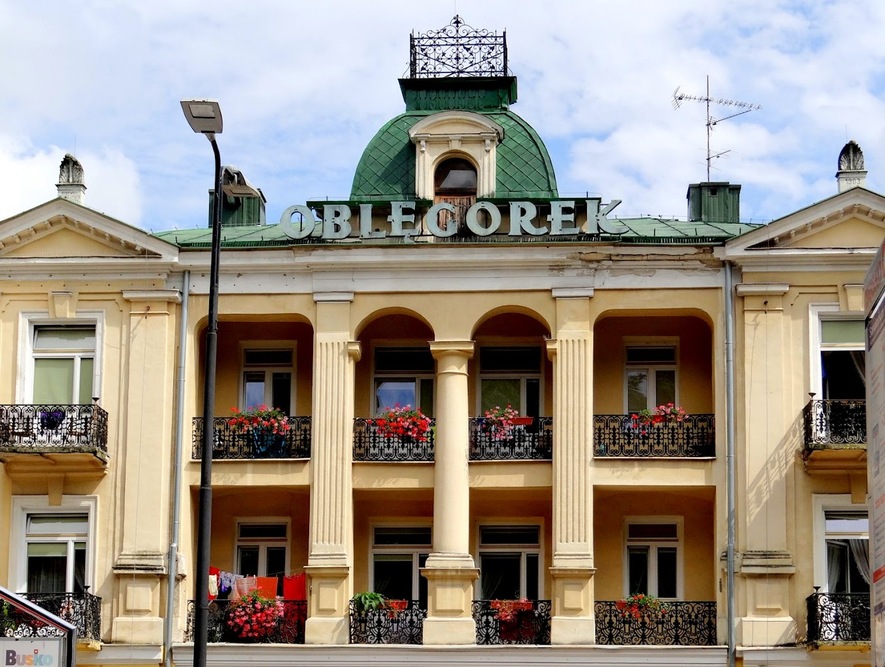 Sanatorium Uzdrowiskowe „Oblęgorek" w Busku-Zdroju