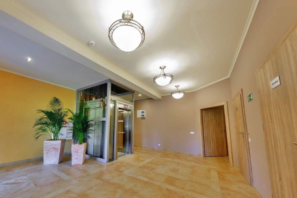 Pałac Seniora „Stary Klasztor" w Rokicinach Podhalańskich