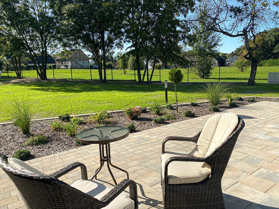 Dom Seniora „Amazonka" w Mosznej leży na ogrodzonej działce