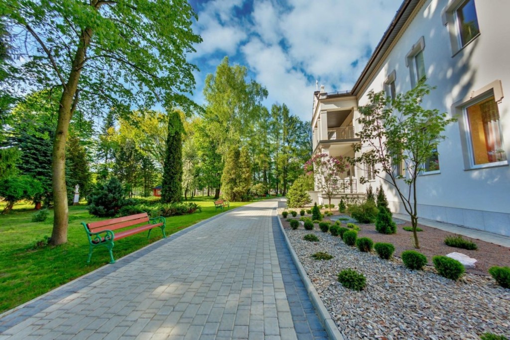 Pałac Seniora „Stary Klasztor" w Rokicinach Podhalańskich