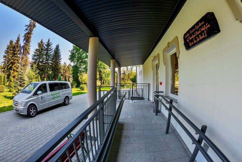 Pałac Seniora „Stary Klasztor" w Rokicinach Podhalańskich