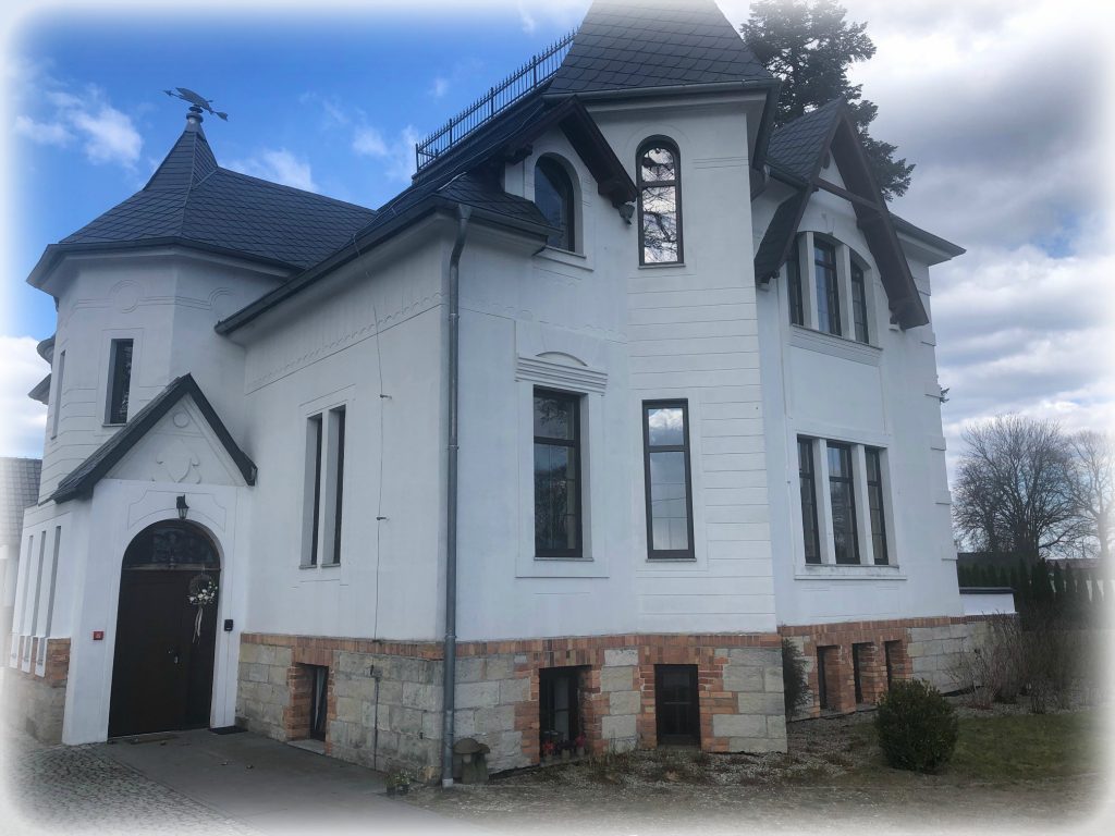 Centrum Rehabilitacji Geriatrycznej „Pałacyk Willa Mick" w Parowej