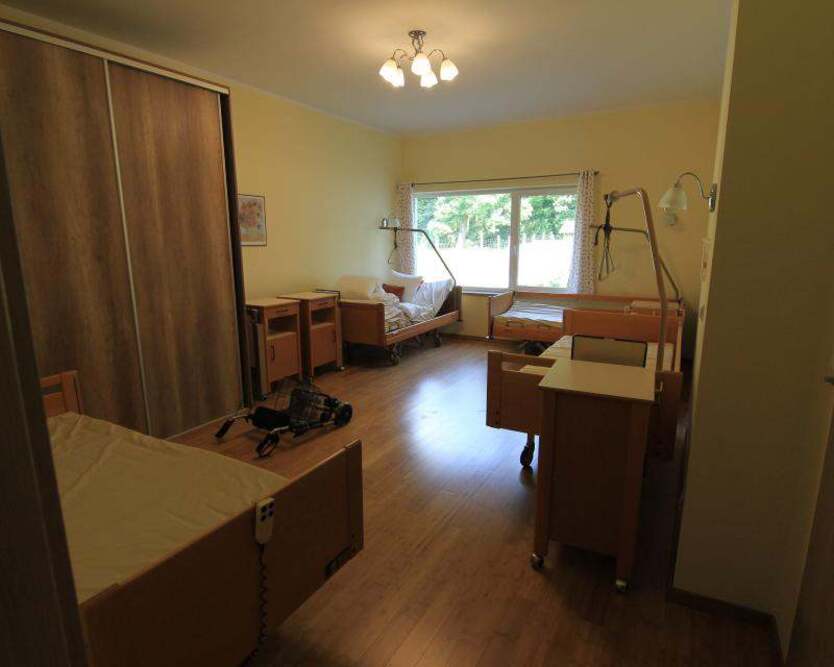 Pokój 4-osobowy w Domu Seniora „Wiejskie Klimaty” w Rzędzinach