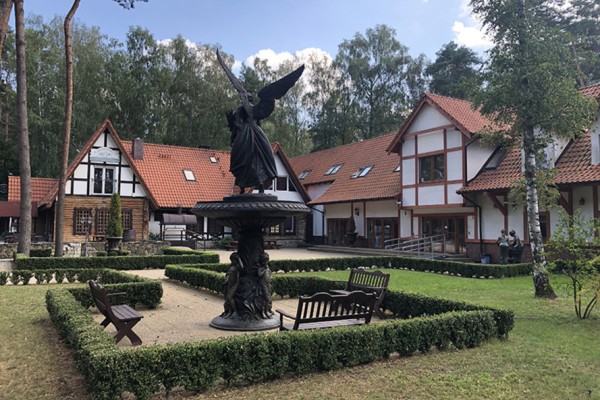 Dom Opieki i Wsparcia „Senior Park" we wsi Pucie