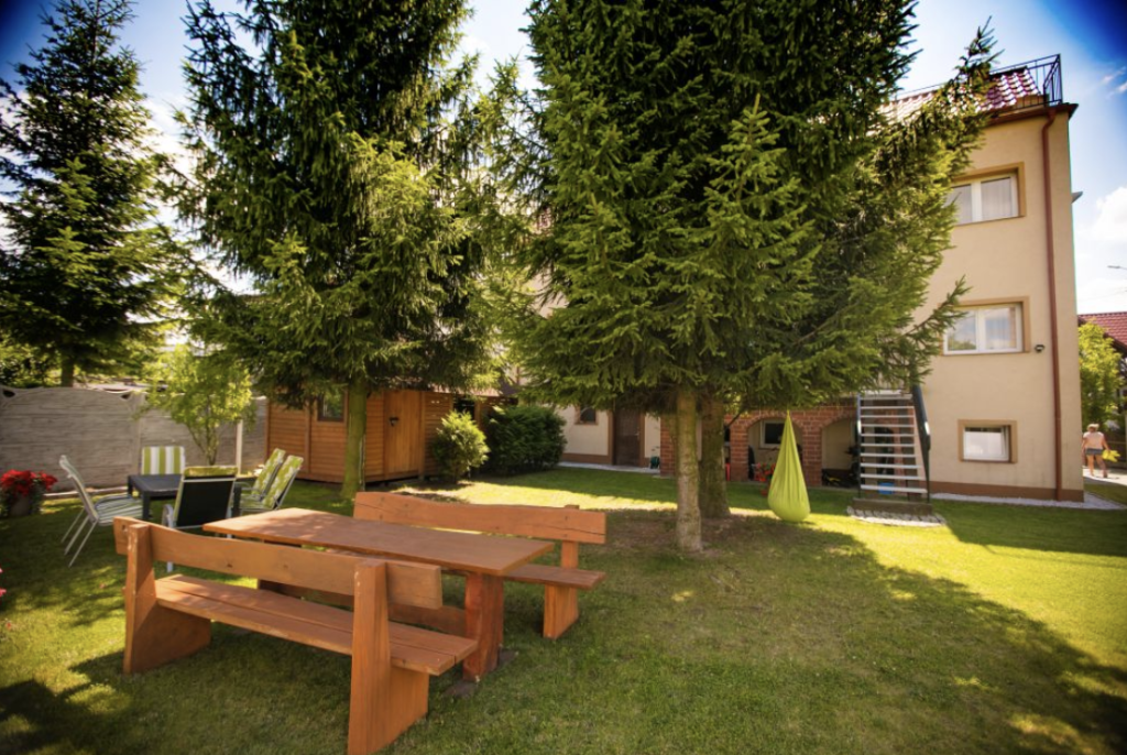 Dom Seniora „Olive Garden” w Gubinie oddaje do dyspozycji seniorów ogród z miejscem do grillowania