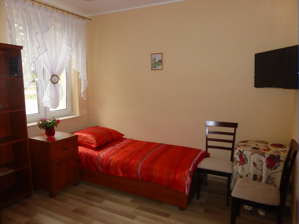 W Domu Seniora „Pensjonat Aleksandria” w Aleksandrowie  seniorzy mogą poczuć się jak w domu - mają również możliwość przywiezienia własnych mebli