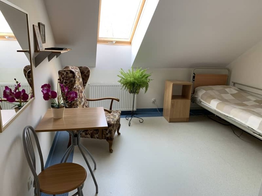 Pokój 1-osobowy w Domu Opieki „Sielanka” w Palmirach