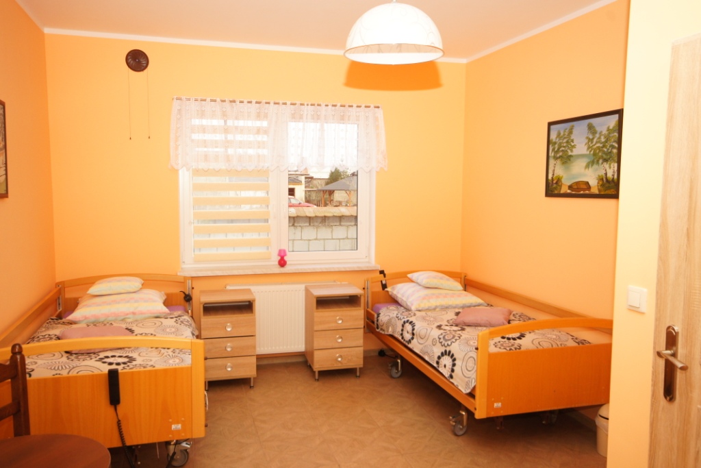 Pokój 2-osobowy w Domu Opieki „Świerkowy Zakątek" w Mosinie