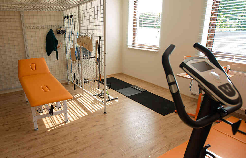 Dom Opieki i Rehabilitacji „Comfort Place” w Jastkowie dysponuje salą do zajęć fizjoterapeutycznych