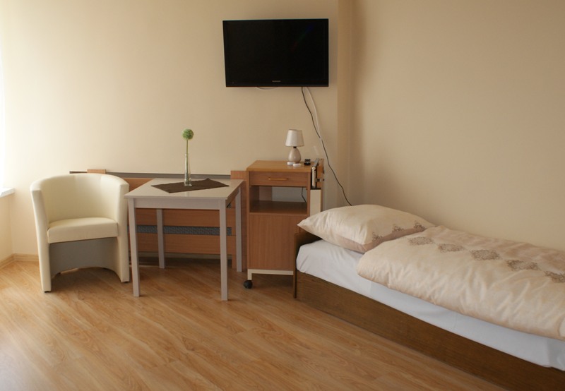 Jeden z pokoi w Domu Aktywnego Seniora „Tulipan” w Ustroniu