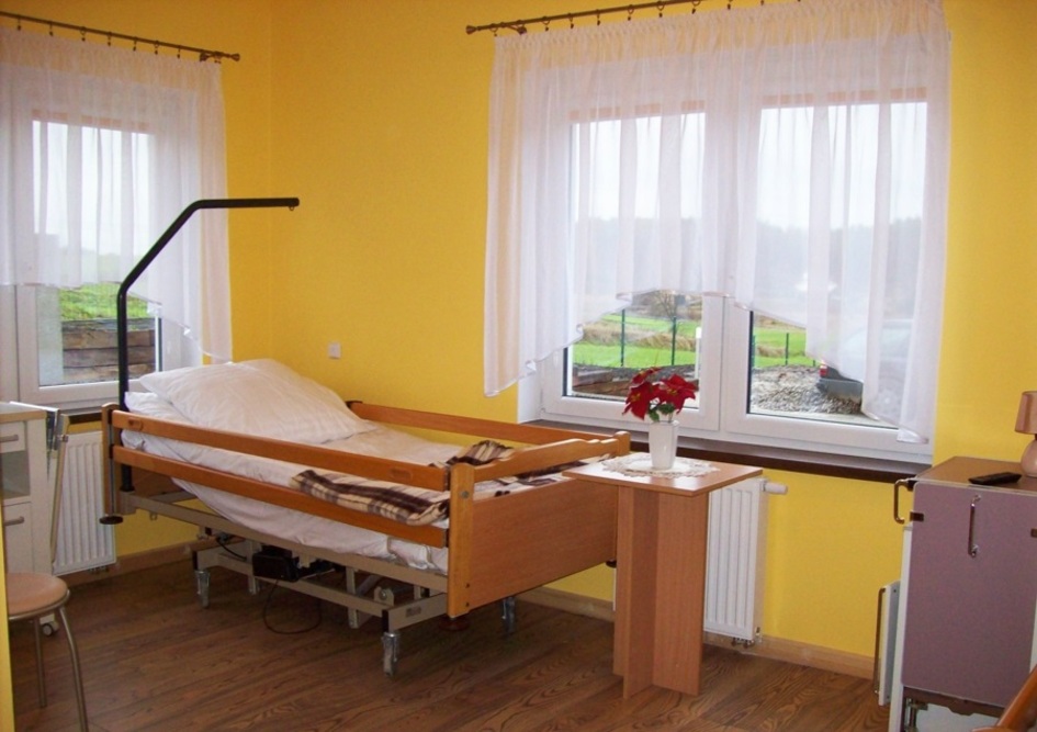 Jeden z pokoi w Domu Opieki w Jeninie