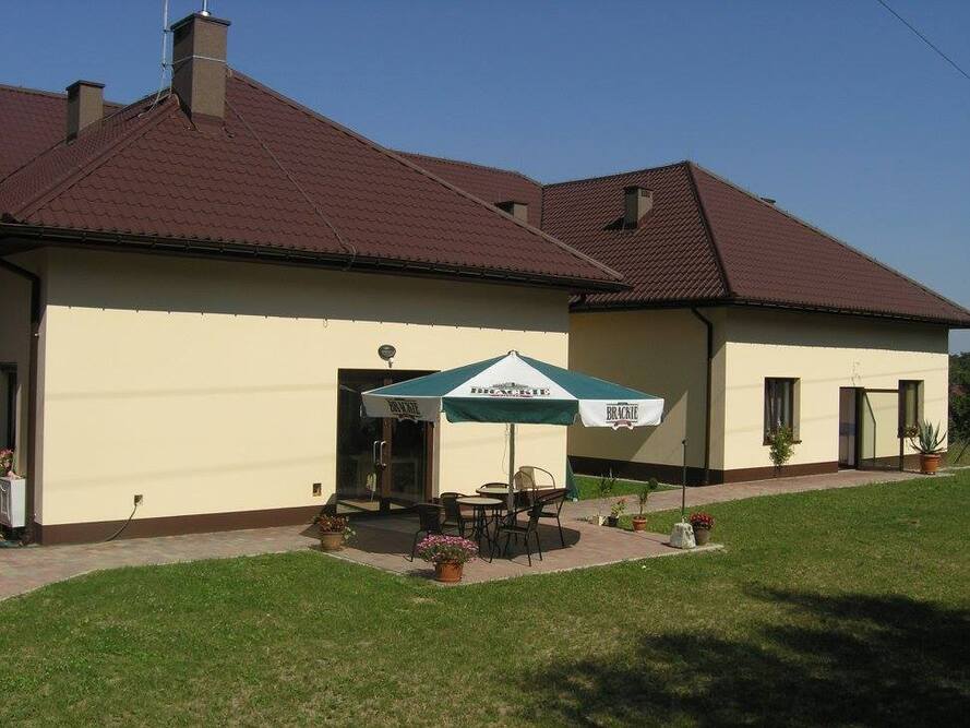 Ogród przed Domem Opieki „Nestor” w Wieliczce