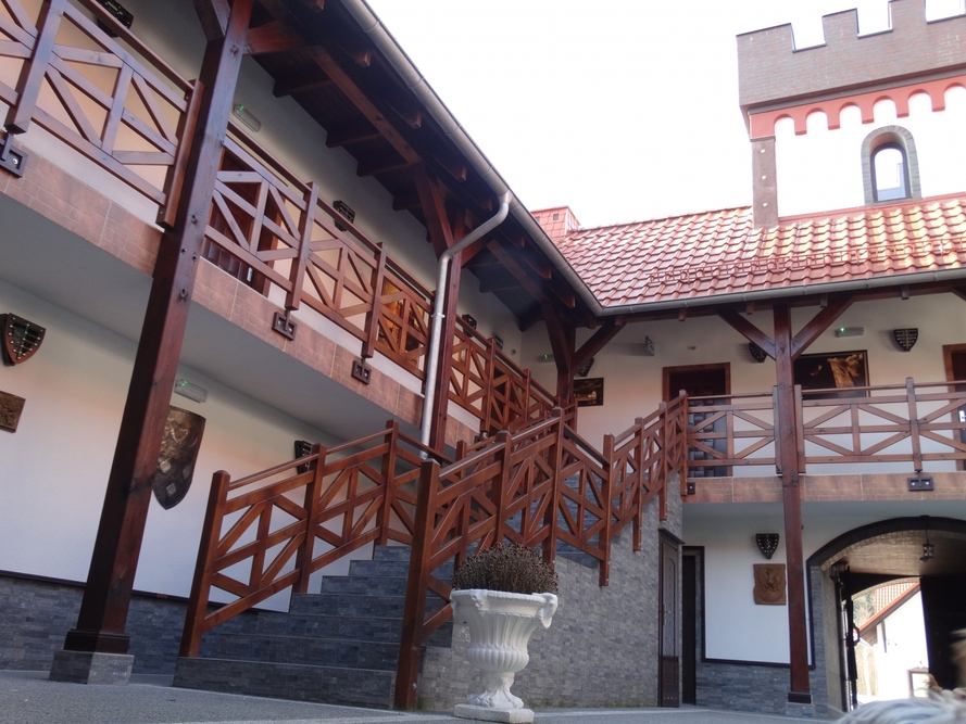 Rezydencje „Dwór Zawiszy” w Dylakach