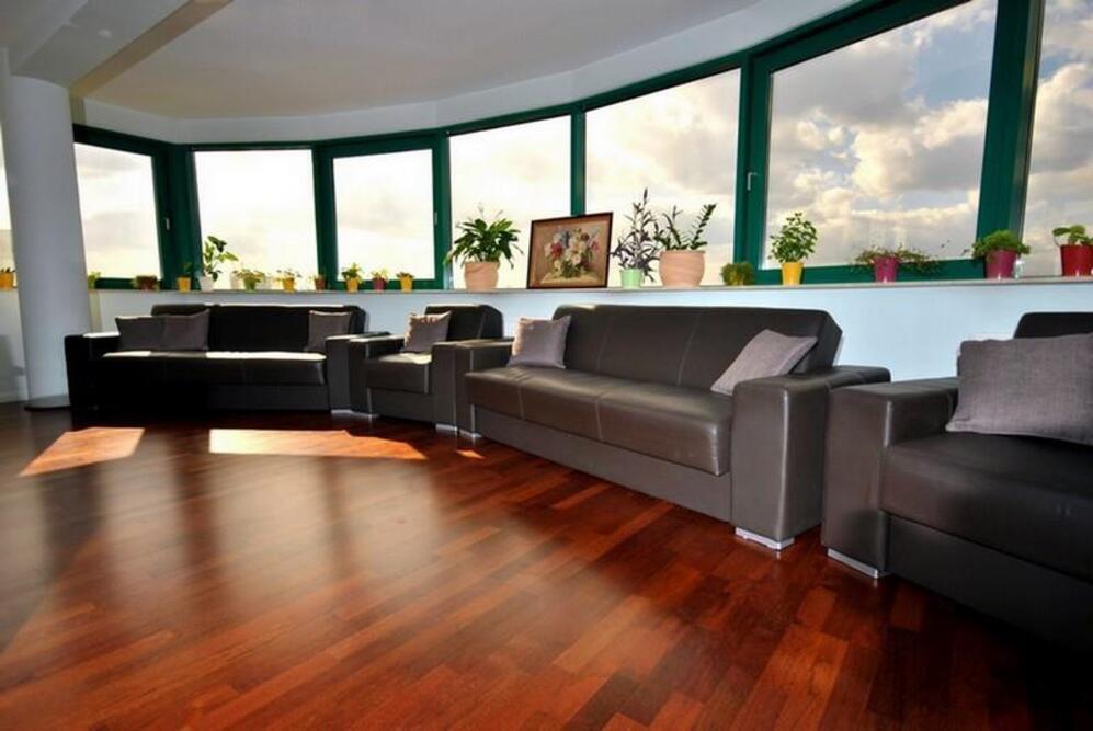 Wspólny salon w Domu Opieki „Jesienna Róża” w Sosnowcu