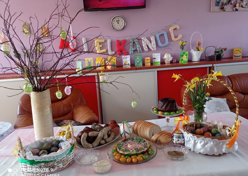 Pensjonacik Rodzinny pod Dębami w miejscowości Kania dba o integracje seniorów 