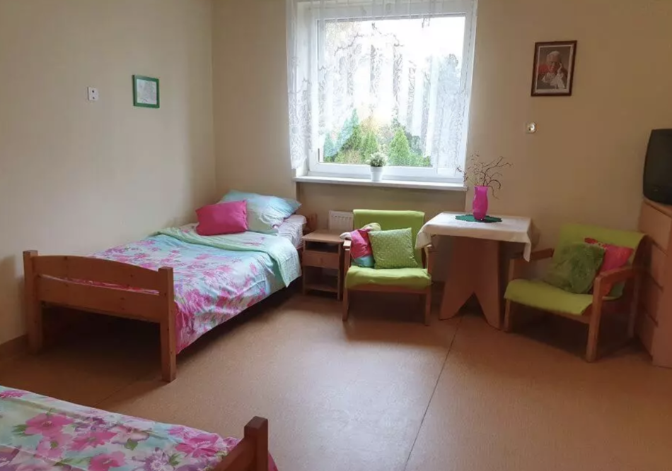 Jeden z pokoi w Domu Seniora „Jadwinin” w Pabianicach