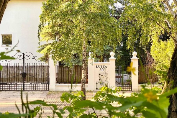 Dom opieki „Róża” w Łomiankach – Dąbrowie