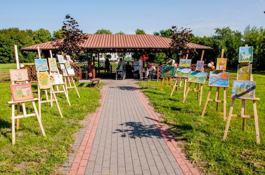 Dom Seniora „Bursztynowe Zacisze” w Liskowie organizuje wystawy prac swoich pensjonariuszy