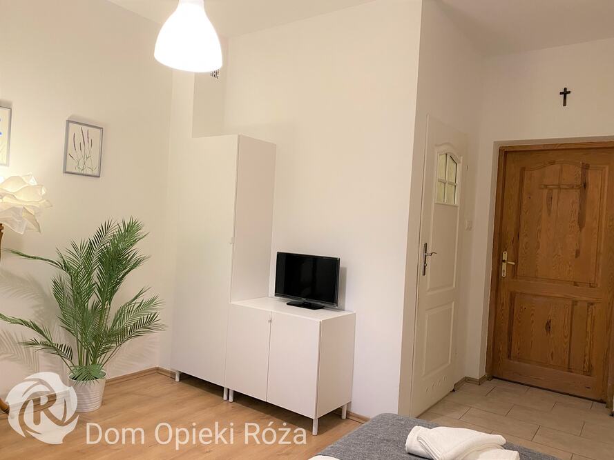 Dom opieki „Róża” w Łomiankach – Dąbrowie