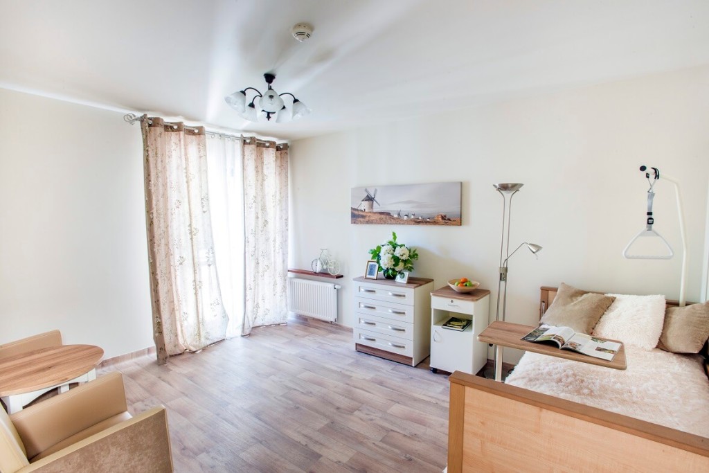 Pokój 1-osobowy w Domu Opieki „Józefina” w Józefowie