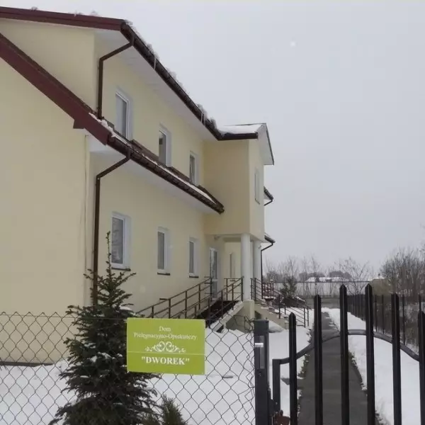 Dom Pielęgnacyjno-Opiekuńczy „Dworek” w Józefowie